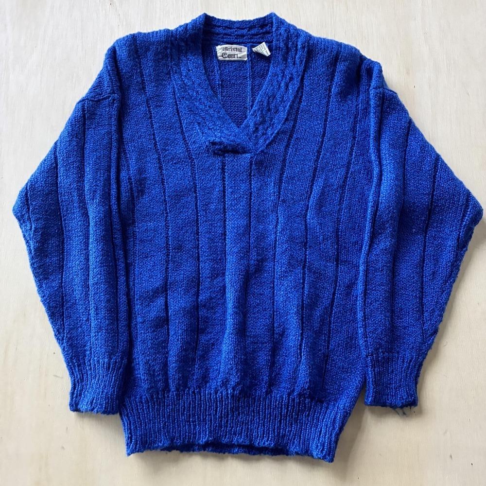 Vintage Bristol Court Sweater Womens Medium Blue V Neck Vertical Knit Pullover